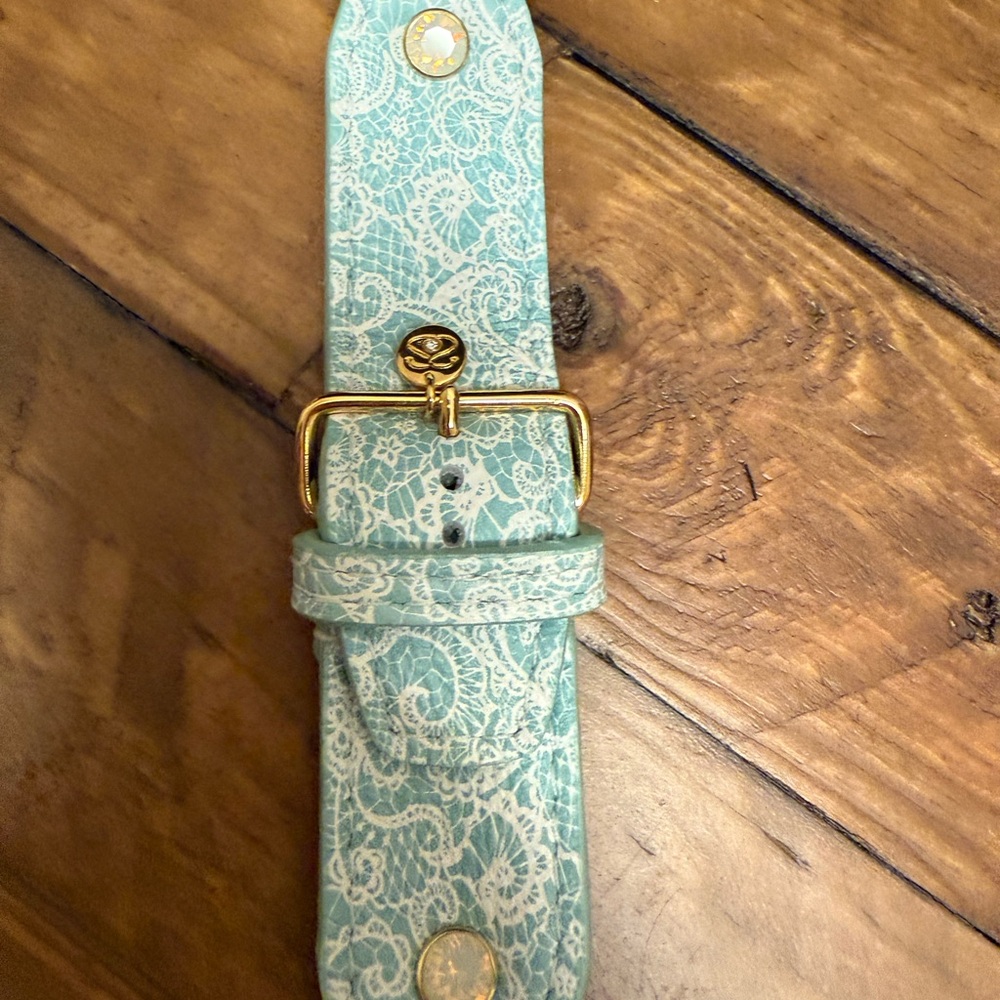 Spark’l Bands Authentic leather mint lace design watch band
